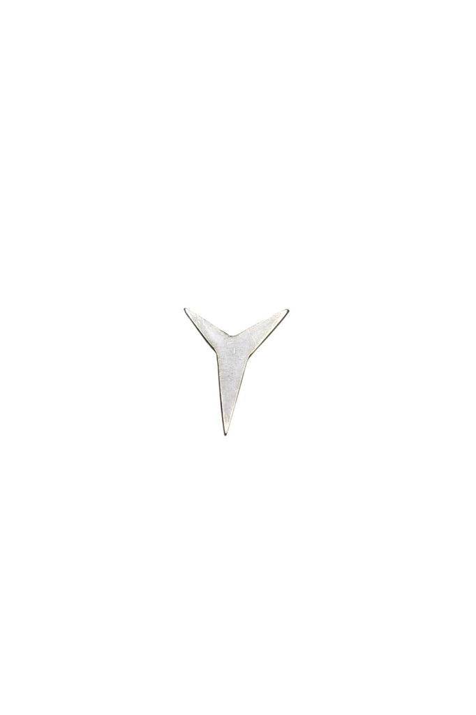 POINTY BEAUTY STUDS *one pair